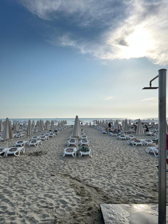 Don Robert Apartment Durres Exterior photo